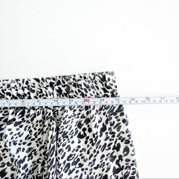 Zara // Animial print midi skirt // Size Medium // NWT - Picture 4 of 9